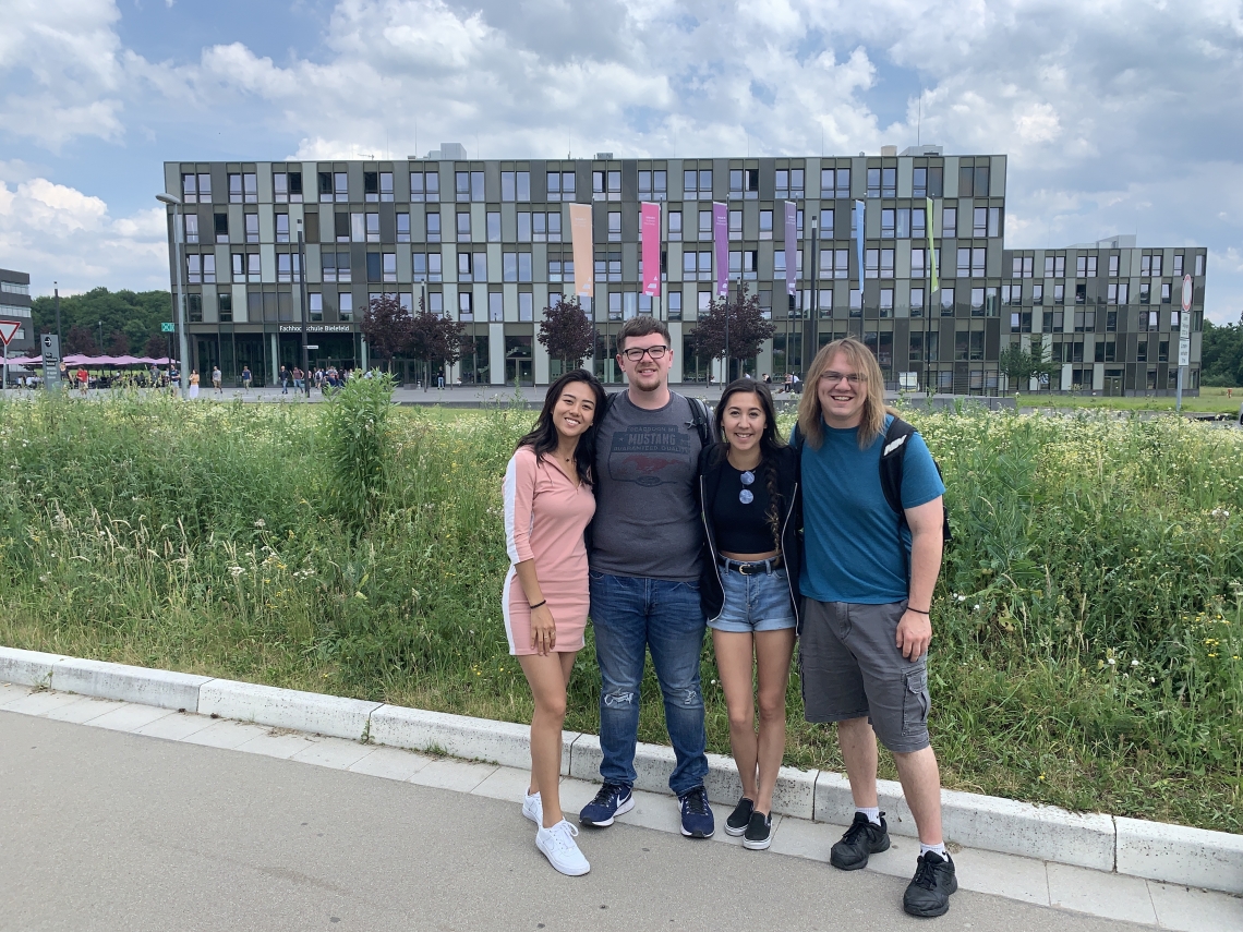 student group photo in front of bielefeld