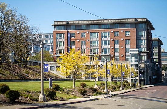 Court 17 exterior photo