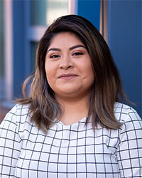 Diana Sheila Algomeda Villada, '19, UW Tacoma Commencement 2019 student speaker