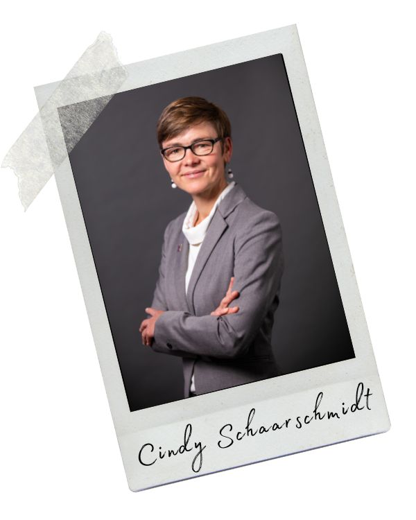 Cindy Schaarschmidt headshot