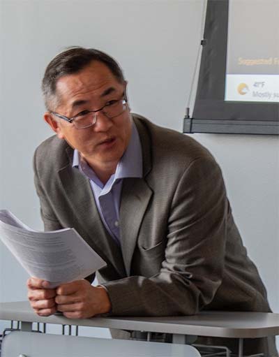 Dr. Fei Leng, Associate Professor, UW Tacoma Milgard School of Business