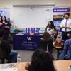 UW Tacoma Staff showcasing about uw tacoma to students